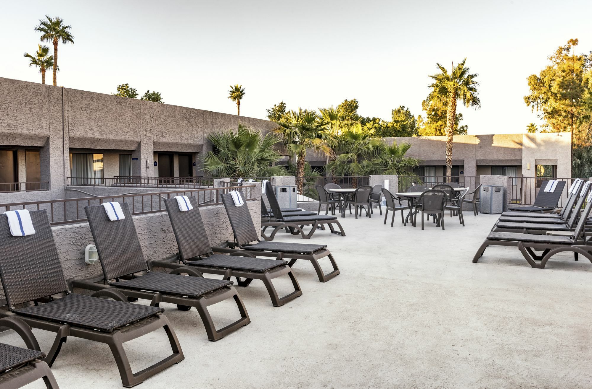 Hotel Tempe/Phoenix Airport Innsuites Hotel & Suites Exterior foto